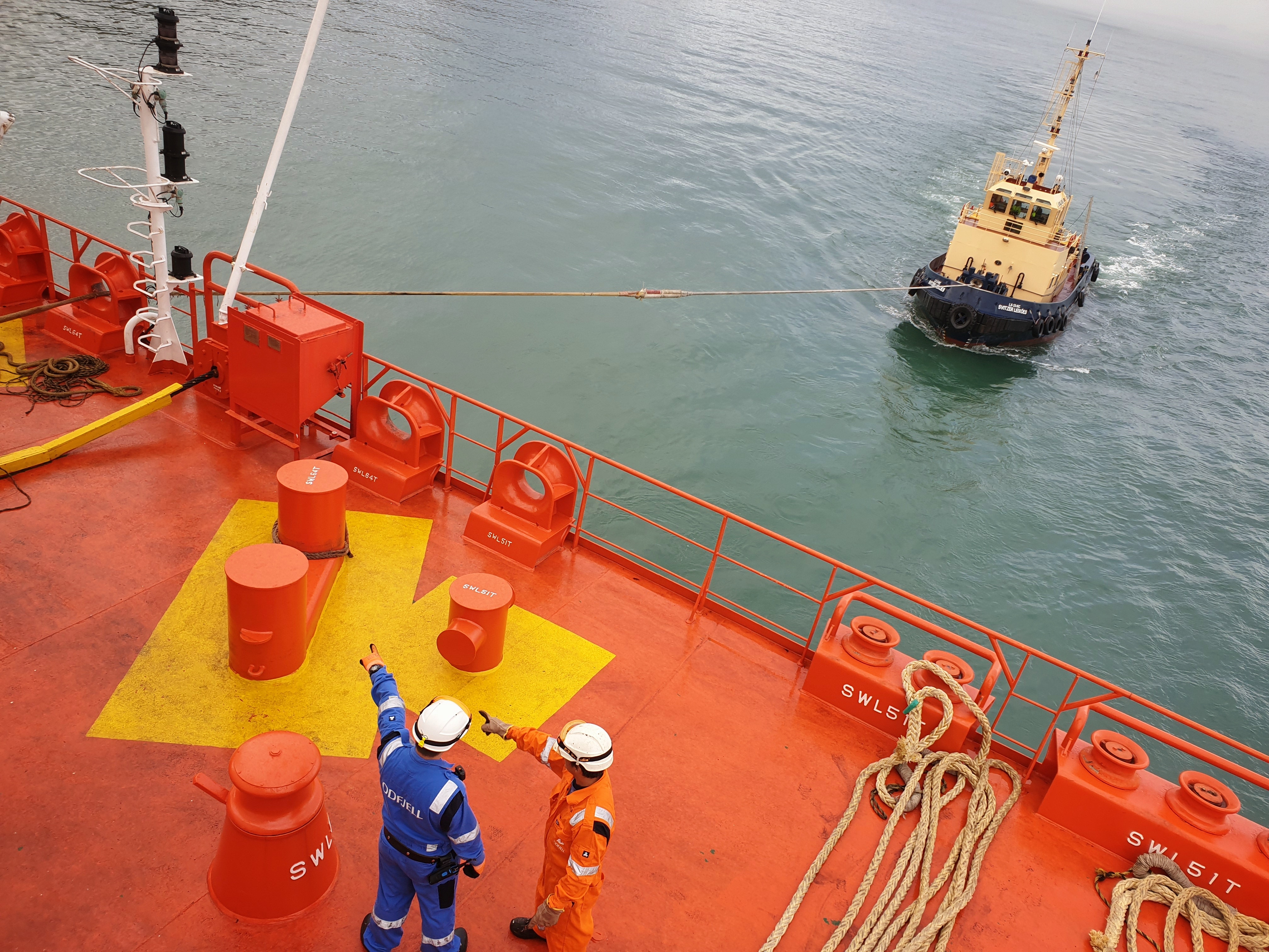 Vessel-deck-tugboat-assistance-coordination